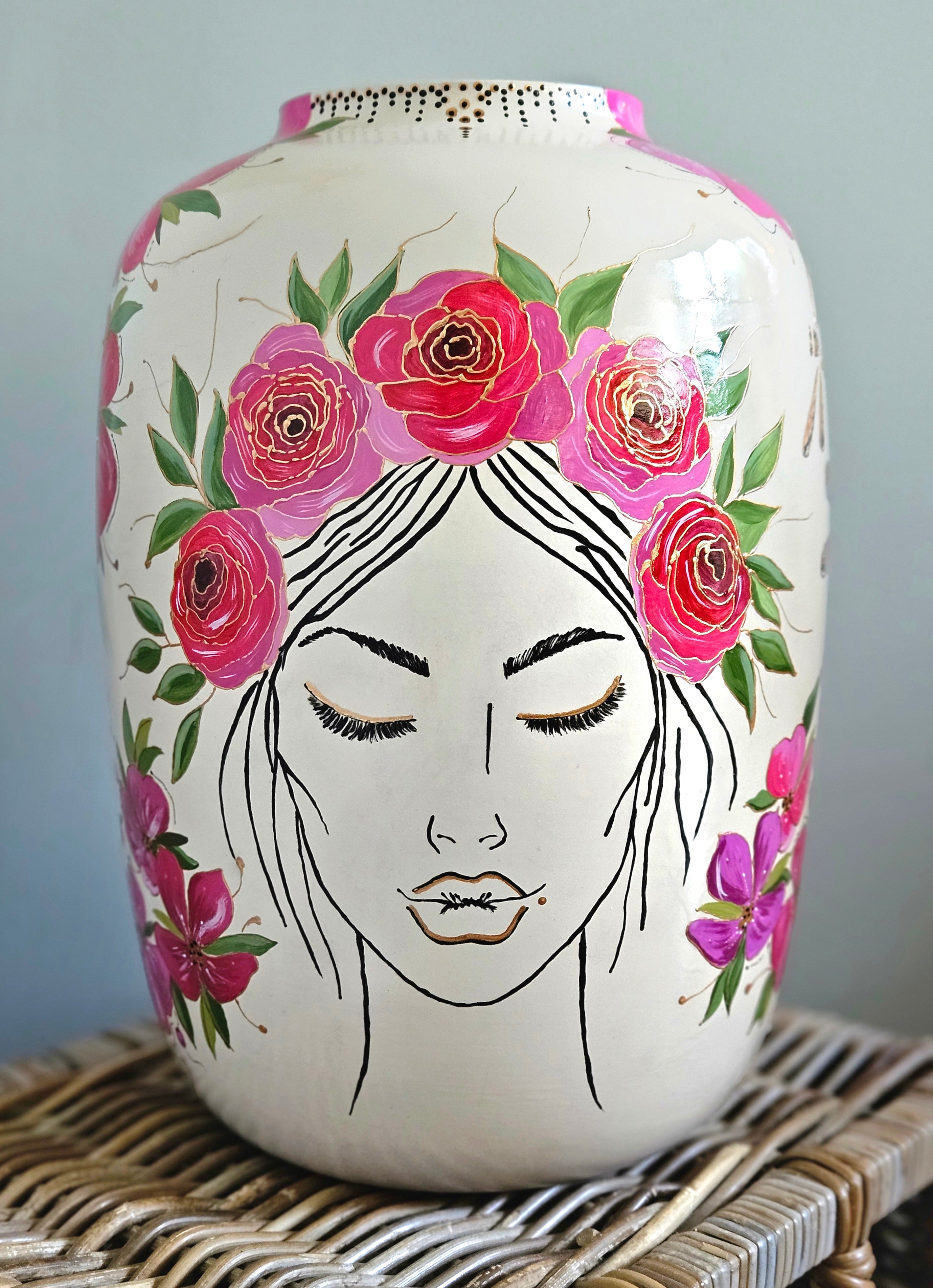 Vaas Floral Serenity
